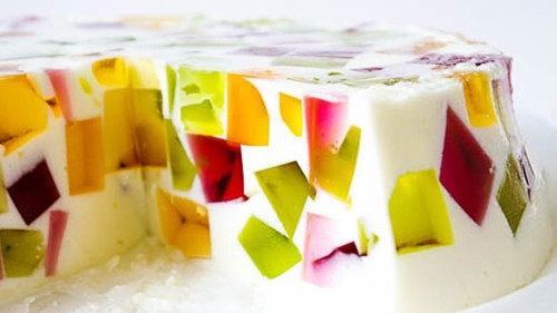 Colorful jelly yogurt cake - Which cutting tool do you plan to choose