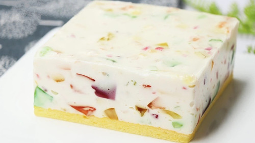 Colorful jelly yogurt cake - Which cutting tool do you plan to choose