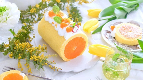 Japanese Orange Cake Roll -  Cut it into the beautiful every day