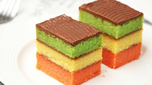 Cut Rainbow Biscuit Cake - Full-automatic aliquot cutting machine