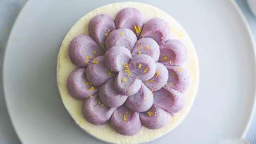 Taro Cake - How do you cut a cheesecake without sticking to a knife