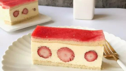 Strawberry Milk Ice Cream Cake - Ice Cream Cake Cutter - Cheersonic