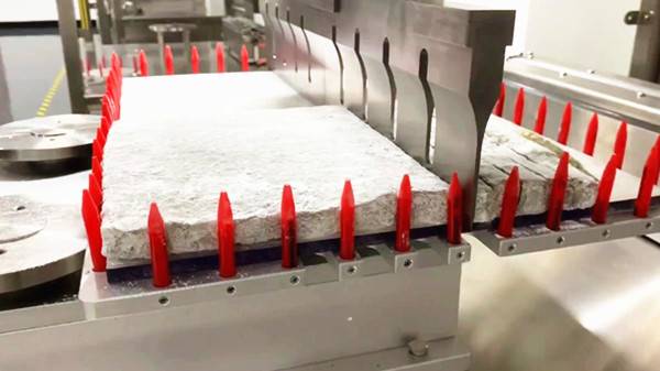 Ultrasonic Cutting of Turkish Delight - Cutting Turkish Delight